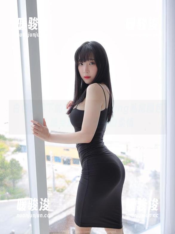 白色迷雾下的Kang Inkyung私房图包，感受那一丝涌动的柔情
